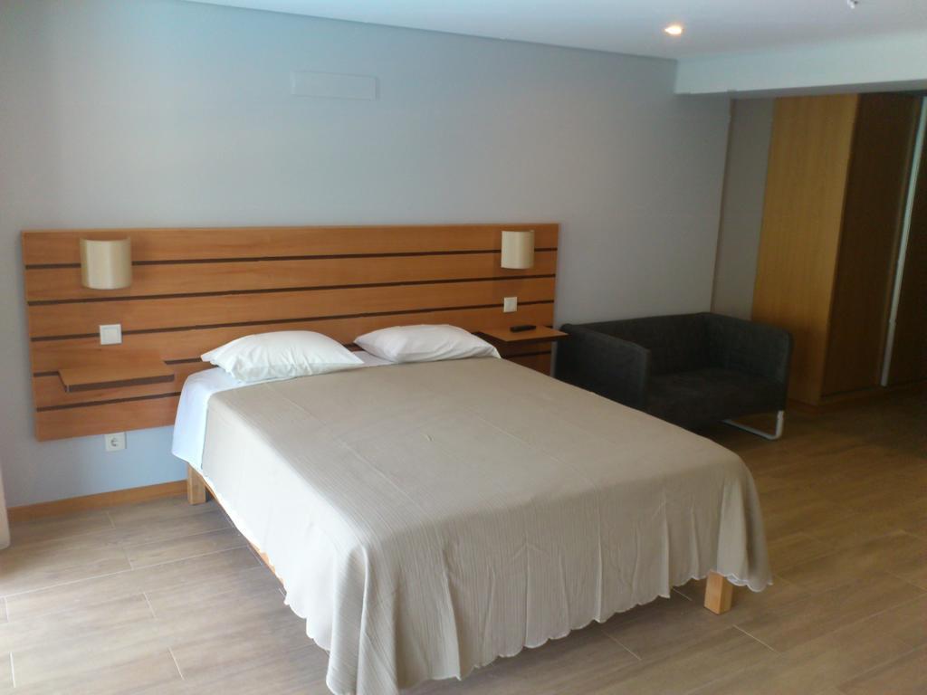 Hotel Lagoa Azul Do Geres Zimmer foto