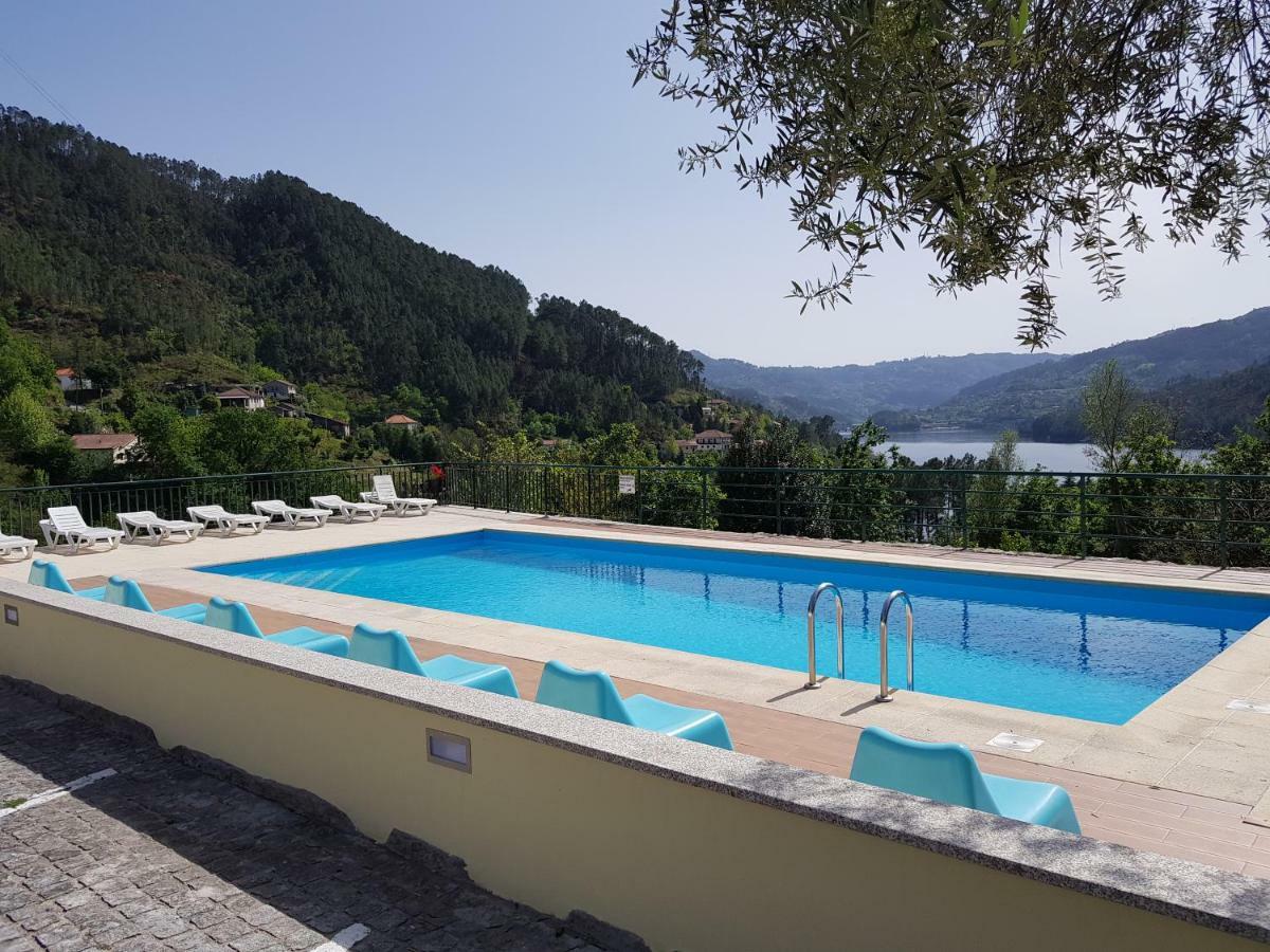 Hotel Lagoa Azul Do Geres Exterior foto